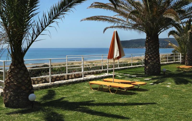 Marina Bay Hotel Skala  Bagian luar foto